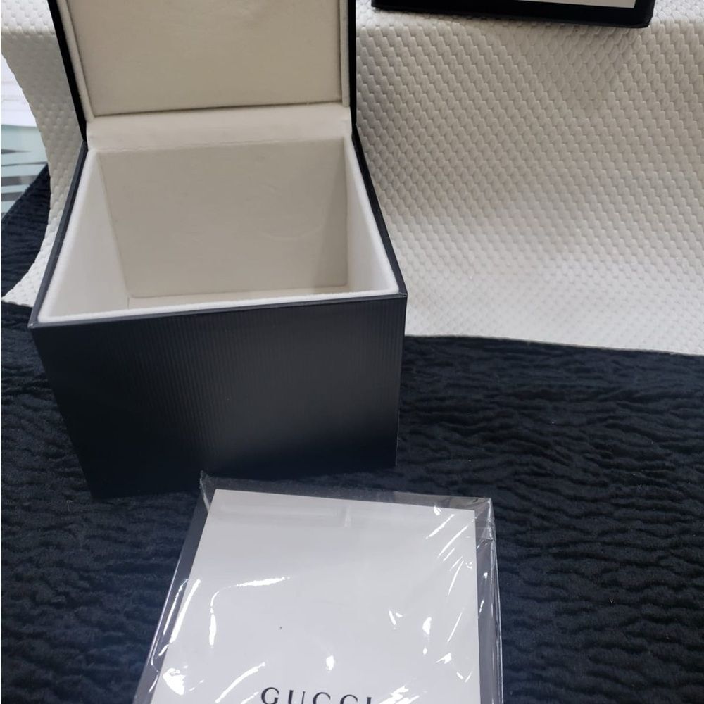 New Gucci Watch Box - Picture 3 of 5
